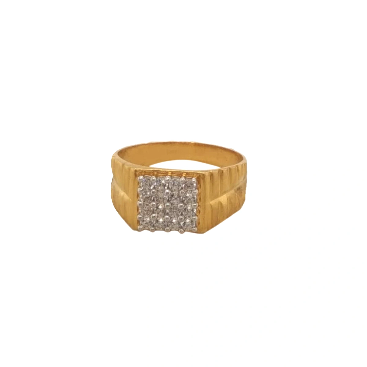 The GGR003210758 Gold Gents Ring